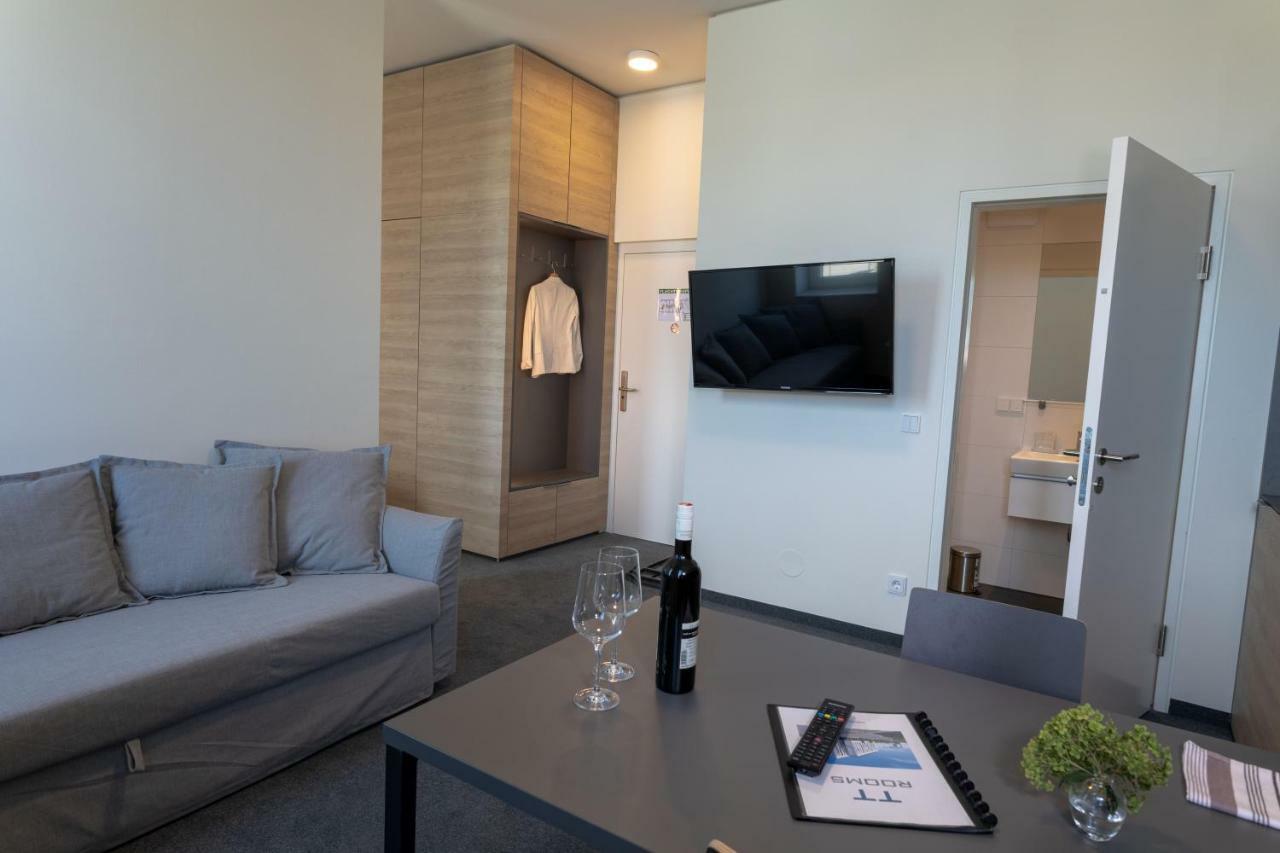 Tt-Rooms - Kontaktlos Mit Self Check-In I Free Parking กราซ ภายนอก รูปภาพ
