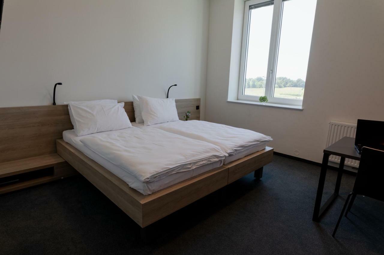 Tt-Rooms - Kontaktlos Mit Self Check-In I Free Parking กราซ ภายนอก รูปภาพ